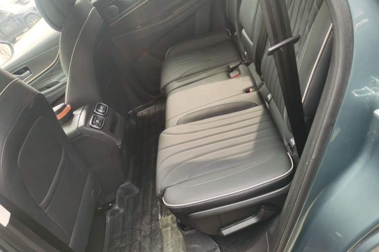 Used Chery Tiggo 9 2023 2.0T Dual-Clutch Two-Wheel Drive Leading Edition 5 Seats