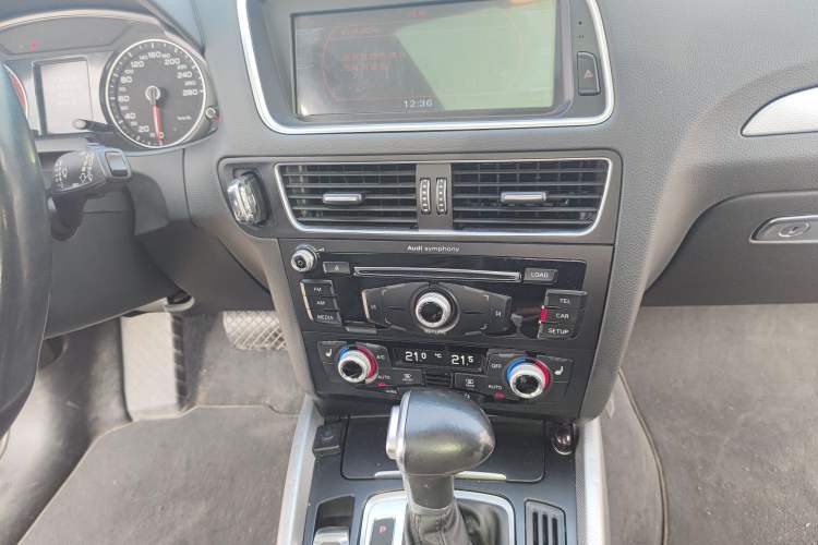 Used Audi Q5 2017 Plus 40 TFSI Technology Model