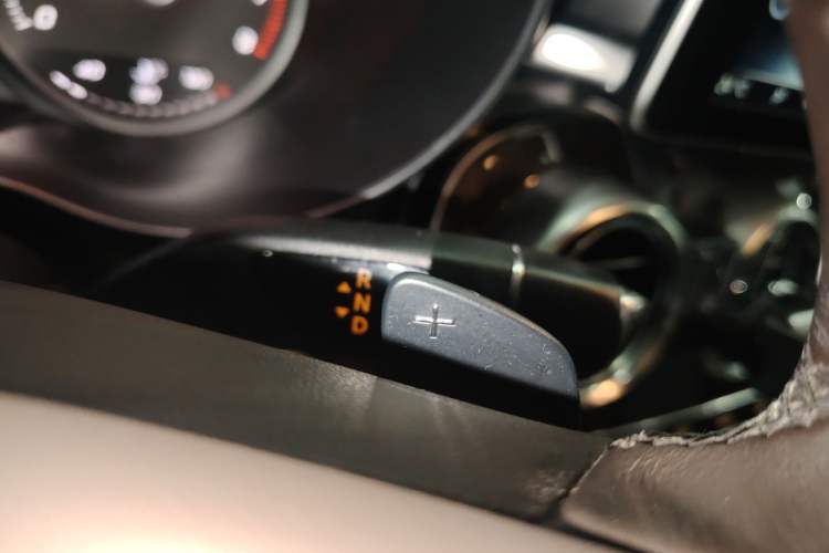 Used Mercedes-Benz GLC 2016 GLC 260 4MATIC Luxury Model