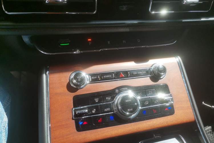 Used Lincoln Aviator 2020 3.0T V6 Four-Wheel Drive Zunya Edition Gear Lever