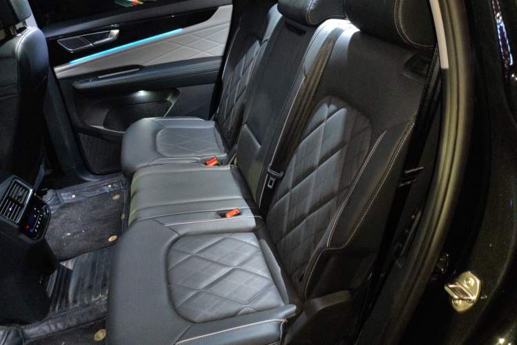 Used Volkswagen Teramont X 2023 380TSI Four-Wheel Drive Prestige Luxury Edition Left Rear Seat