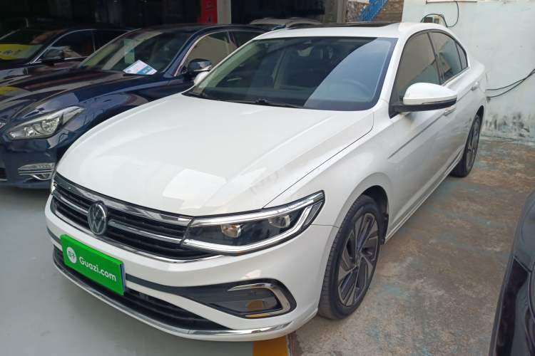 Used Volkswagen Bora 2023 200TSI DSG SmartDrive PRO Edition