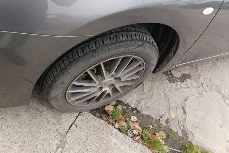 Used Nissan Sylphy 2021 Classic 1.6XE CVT Comfort Edition Left Front Wheel Hub