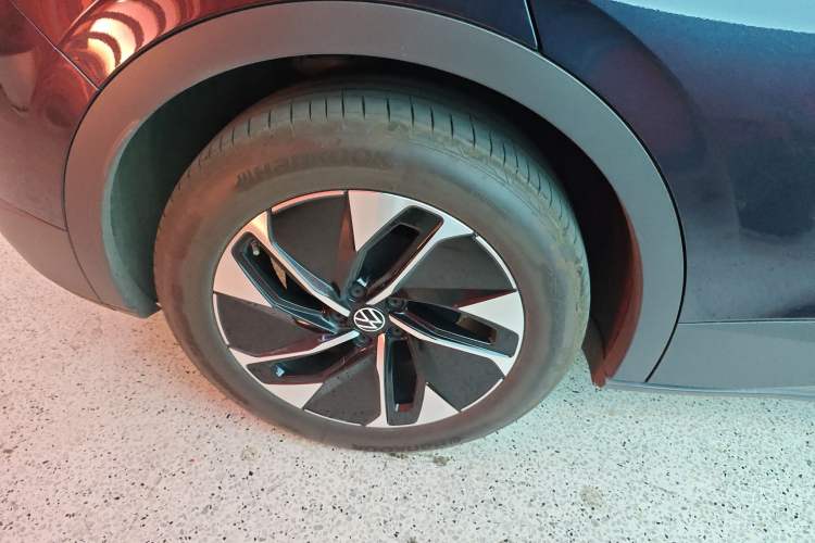 Used Volkswagen ID.4 CROZZ 2025 Pure Edition Right Rear Wheel Hub