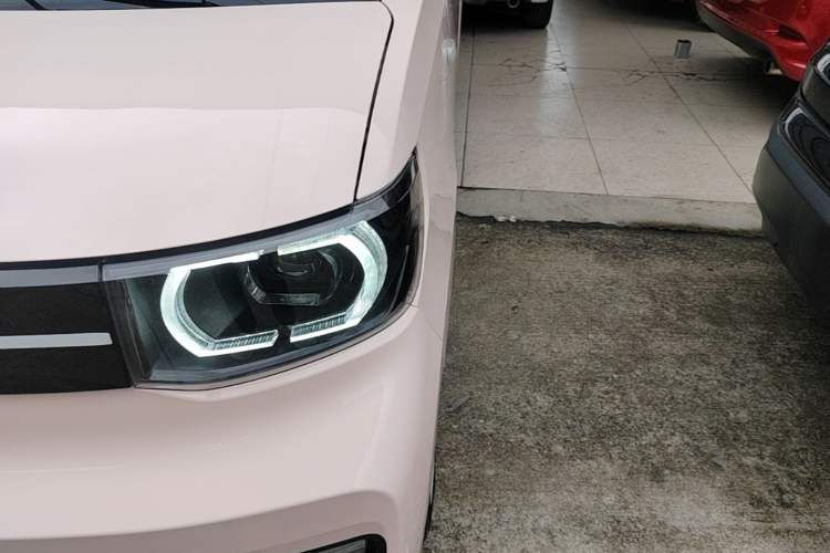 Used Wuling Hongguang MINIEV 2021 Macaron Fashion Model Lithium Iron Phosphate

