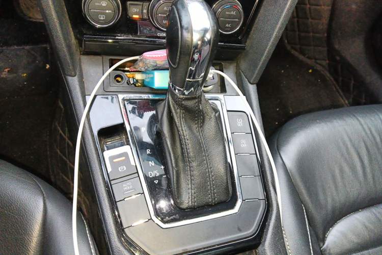 Used Volkswagen Lamando 2018 280TSI DSG Comfort Edition Gear Lever