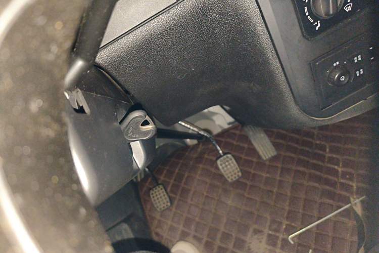 Used Wuling Zhiguang 2020 1.2L Van Utility Model China VI Emission Standard 2 Seats LSI
