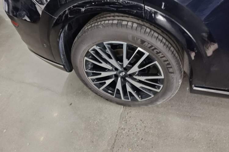 Used CHANGAN NEVO Q07 2025 215 Flagship PLUS Exterior 5