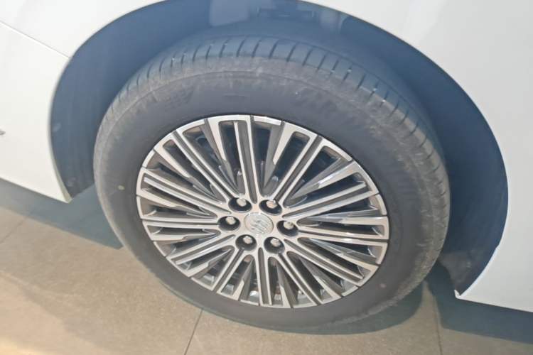 Used Buick GL8 New Energy 2024 Lu Zun Deluxe Edition 7-Seater