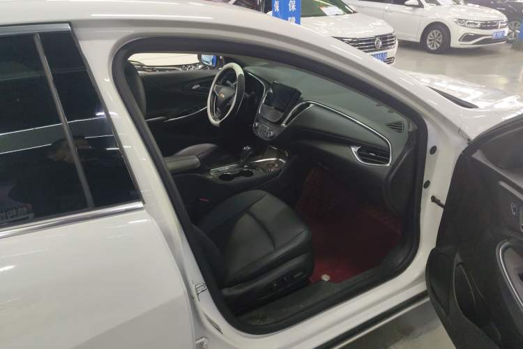 Used Chevrolet Malibu XL 2019 535T CVT Active Version Right Front Seat