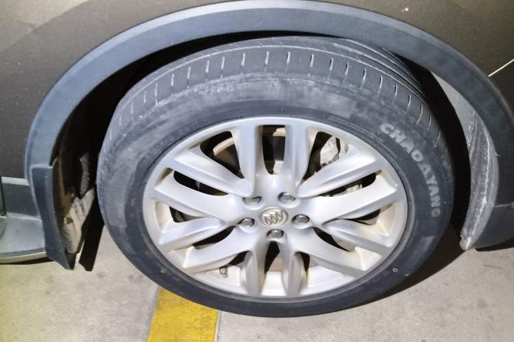 Used Buick Envision 2018 28T All-Wheel-Drive Versatile Sports Flagship Model