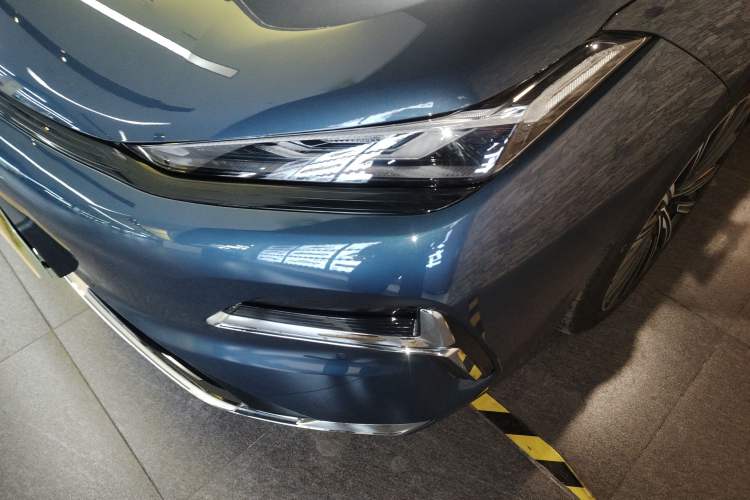 Used Geely Galaxy Galaxy 8 2025 130km EM-P Exploration Edition
