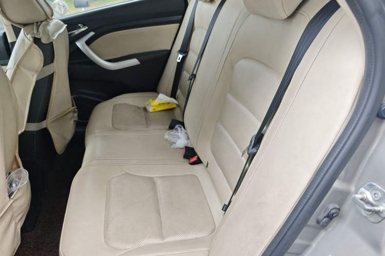 Used Changan Alsvin V7 2015 1.6L Manual Enjoyment Model China IV Standard