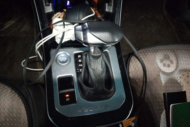 Used Dongfeng Aeolus Yixuan GS 2020 230T Automatic Yueyu Version Gear Lever