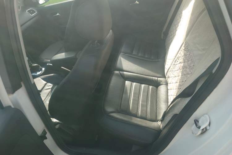 Used Volkswagen Polo 2013 1.6L Automatic Luxury Edition Left Rear Seat