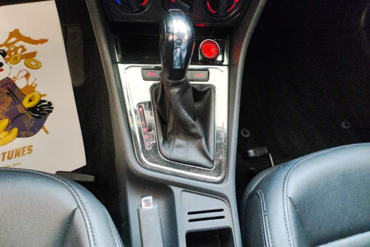 Used Volkswagen Lavida 2017 1.6L Automatic Fashion Edition
