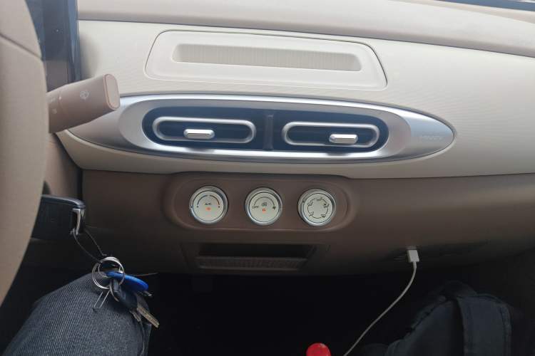 Used Wuling Hongguang MINIEV 2025 Four-Door Version Advanced Edition