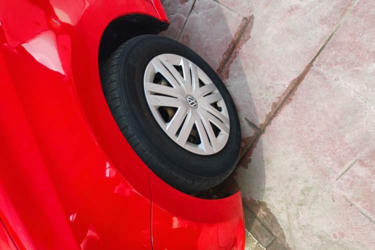 Used Volkswagen Polo 2018 1.5L Automatic Advanced Driving Model Left Front Wheel Hub