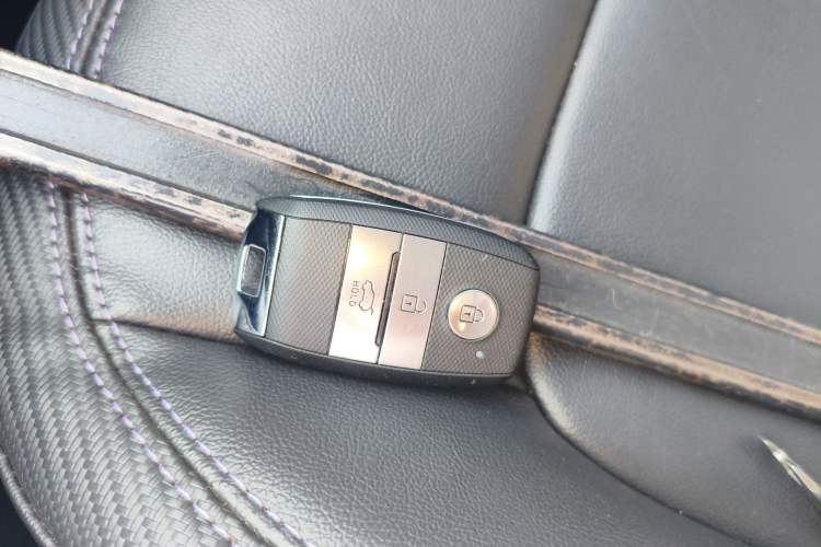 Used Kia Sportage R 2016 2.0L Automatic Two-Wheel Drive GLS Trim