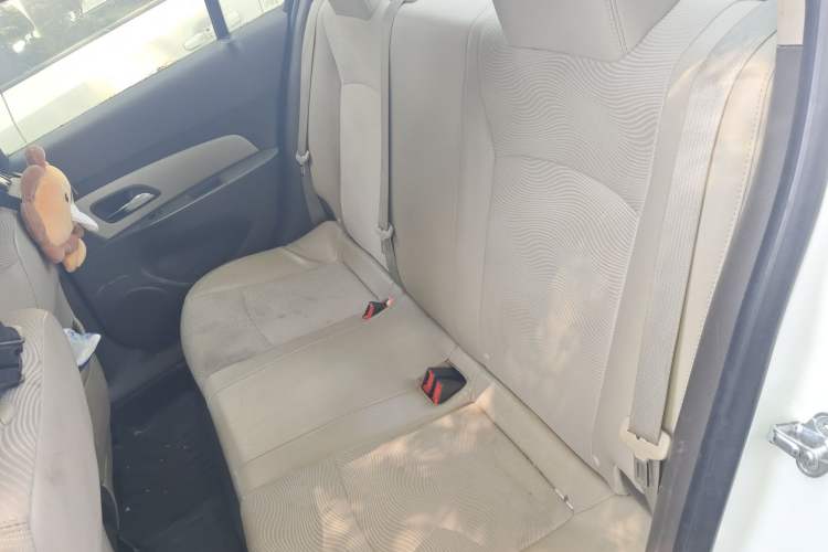 Used Chevrolet Cruze 2015 1.5L Classic SE AT Left Rear Seat