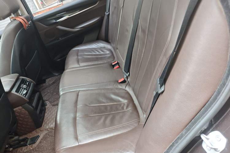 Used BMW X5 2015 xDrive28i
