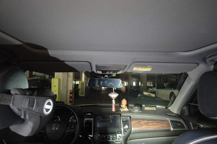 Used Honda UR-V 2017 370TURBO 2WD Prestige Edition China V Headliner