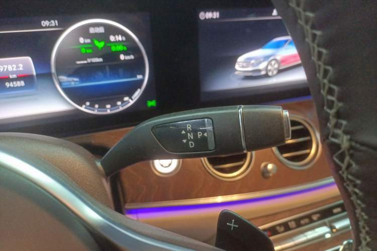 Used Mercedes-Benz E-Class 2020 Facelift E 260 L
