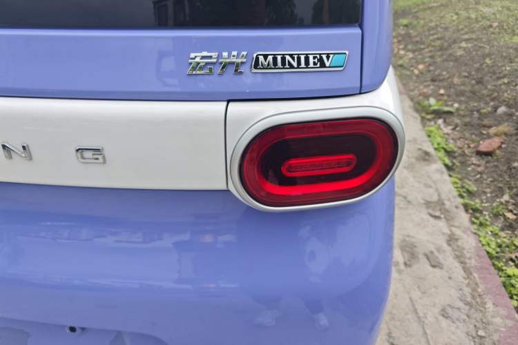 Used Wuling Hongguang MINIEV 2024 3rd Generation 215km Youth Edition
