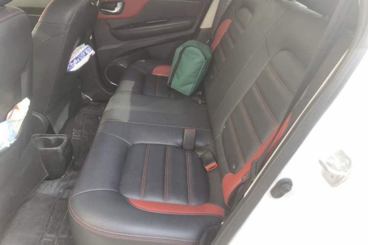 Used Haval H1 2015 1.5L Manual Luxury Model
