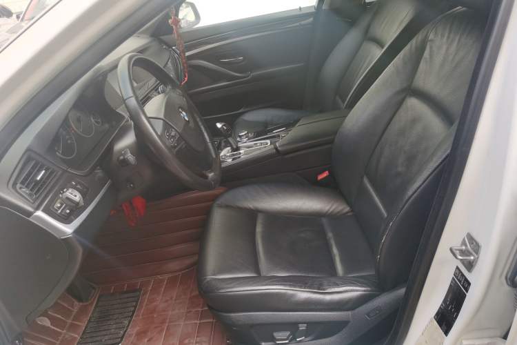 Used BMW 5 Series 2013 520Li Elegant Edition
