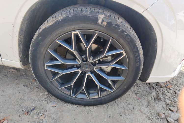 Used Oshan Z6 2023 Blue Whale 1.5T DCT Smart Luxury Model
