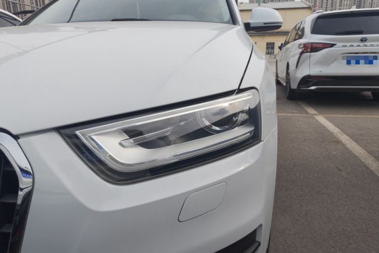 Used Audi Q3 2015 35 TFSI Comfort Model Left Front Headlight