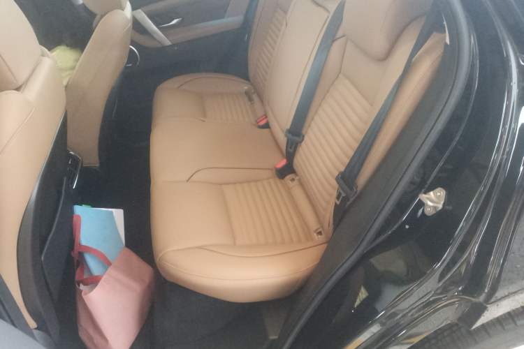 Used Land Rover Discovery Sport 2024 Performance Tech Edition
