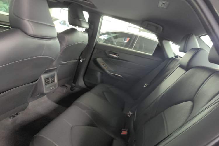 Used Toyota Avalon 2021 2.5L Luxury Edition Left Rear Seat