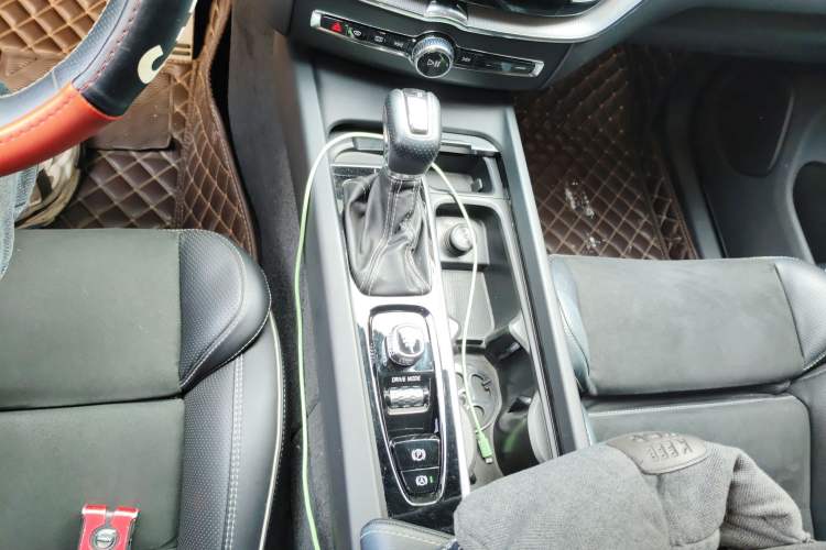 Used Volvo XC60 2019 T5 4x4 Zhiyuan Sport Edition China V Standard