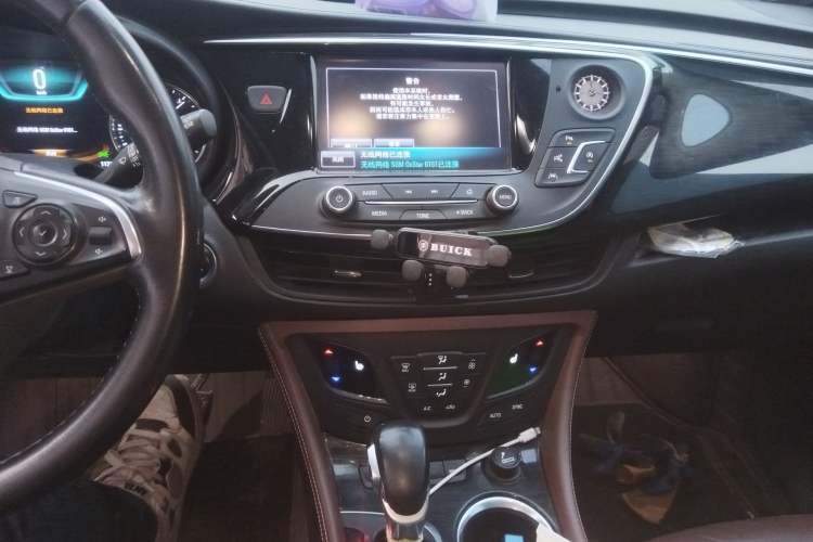 Used Buick Envision 2018 28T Four-Wheel Drive Luxury Model
