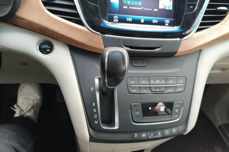 Used Buick GL8 2017 ES 28T Comfort Model China V Standard