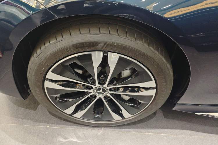 Used Mercedes-Benz C-Class New Energy 2024 Revised Version C 350 eL
