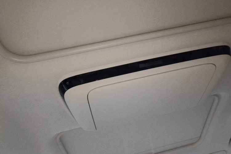 Used Buick GL8 New Energy 2024 Lu Zun Luxury Edition 7-Seater