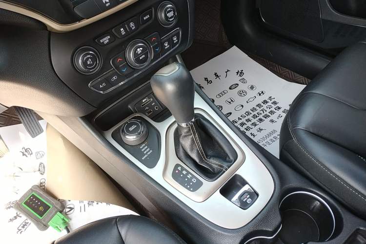 Used Jeep Cherokee 2017 2.4L Excellence Edition
