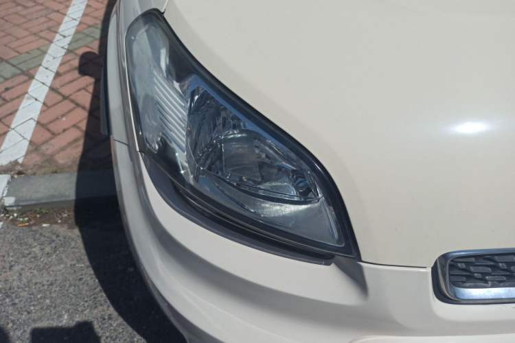 Used Kia Soul 2013 1.6L AT Premium Right Front Headlight