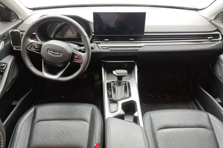 Used Geely Auto Emgrand 2023 4th Generation Champion Edition 1.5L CVT Prestige Model
