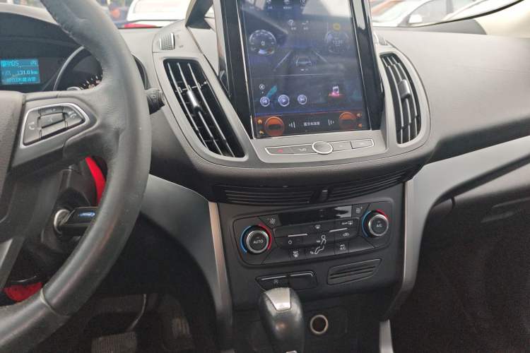 Used Ford Kuga 2017 EcoBoost 180 Two-Wheel-Drive Platinum Edition