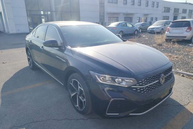 Used Volkswagen Passat 2024 380TSI Starry Luxury Edition
