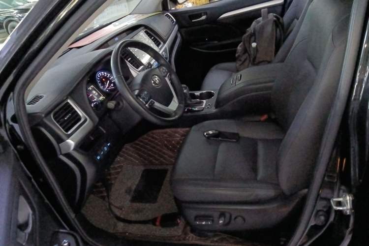 Used Toyota Highlander 2018 2.0T Four-Wheel Drive Prestige Version 7 Seats China VI Standard Left Front Seat