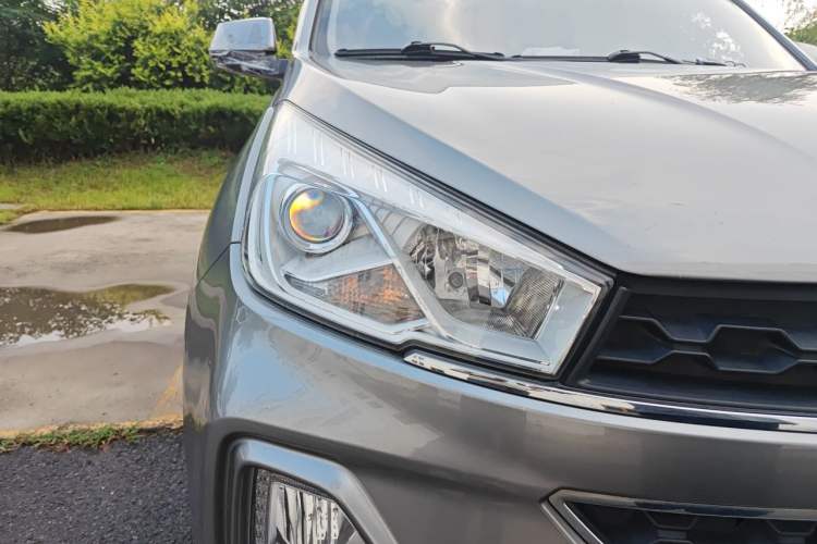 Used Wuling Hongguang S3 2018 1.5L Manual Luxury Model China V Standard