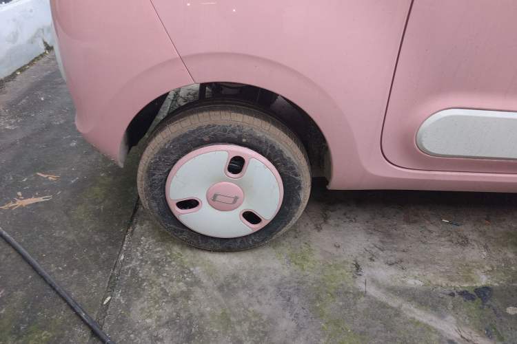 Used Bestune Pony 2025 222km Range Elegant Horse
