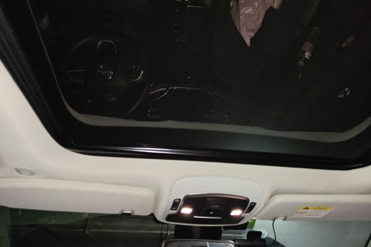 Used Jeep Grand Commander 2018 2.0T Four-Wheel Drive Smart Enjoyment Version China VI