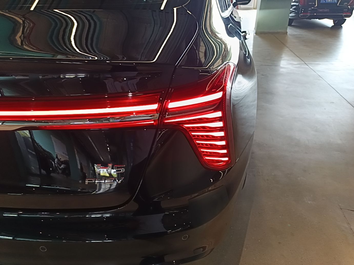 Hongqi H5 PHEV 2025 130 Super Hybrid Version — снимка 9