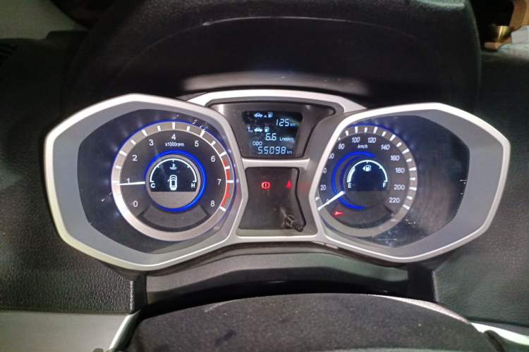 Used JAC Group Refine S3 2016 1.5L Manual Luxury Smart Version

